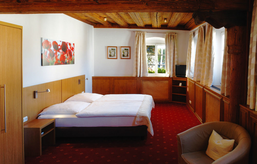 Landgasthof Und Hotel Weisser Lowe Eckental Eksteriør bilde